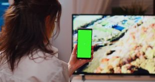 Cara Menyambungkan HP ke TV: Panduan Praktis untuk Semua Tipe